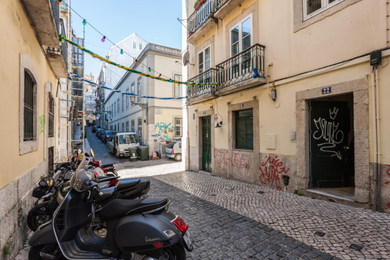 Living Bairro Alto II Apartment ลิสบอน ภายนอก รูปภาพ